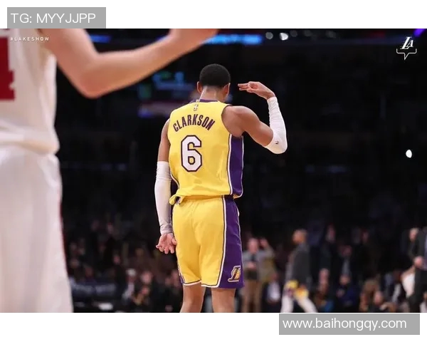 乔丹克拉克森：从替补到全明星的华丽蜕变与篮球生涯回顾